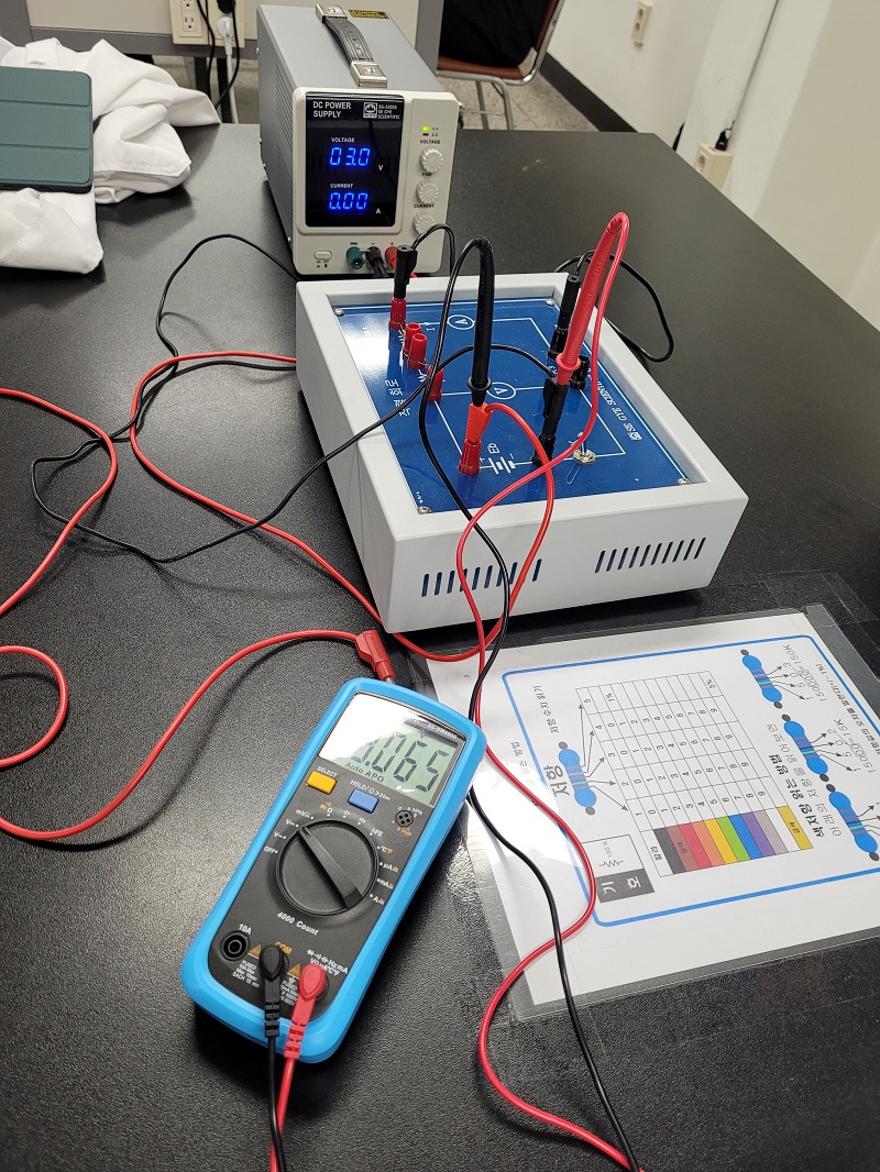 AC/DC Electronis Lab Board / Digital Multimeter / 직류전원 공급장치
